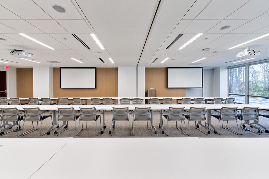 8521 Six Forks Rd, Raleigh, NC à louer - Autre - Image 2 de 16