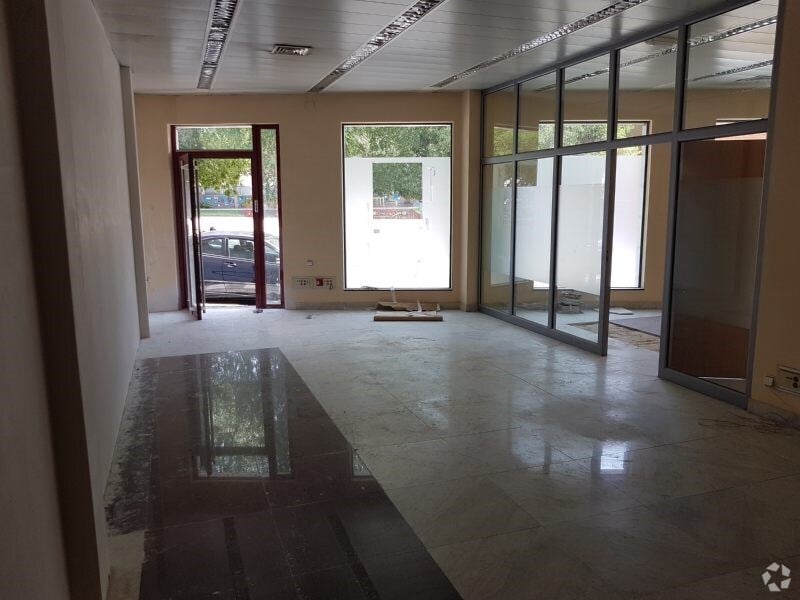 Retail in Cuenca, Cuenca for lease Interior Photo- Image 1 of 2