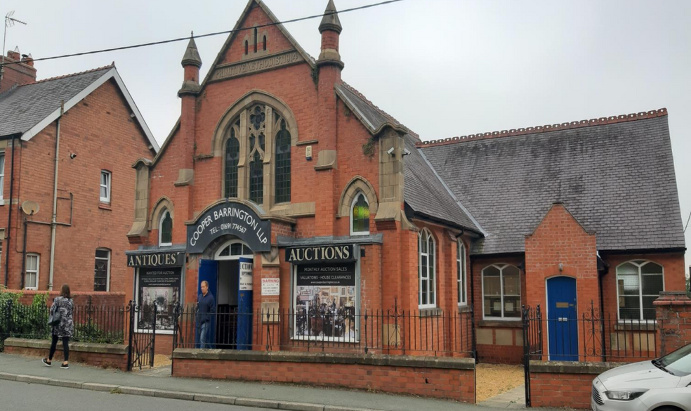 Holyhead Rd, Froncysyllte for sale - Primary Photo - Image 1 of 3