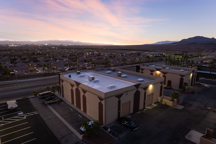 1051 Olsen St, Henderson, NV for sale - Building Photo - Image 2 of 8