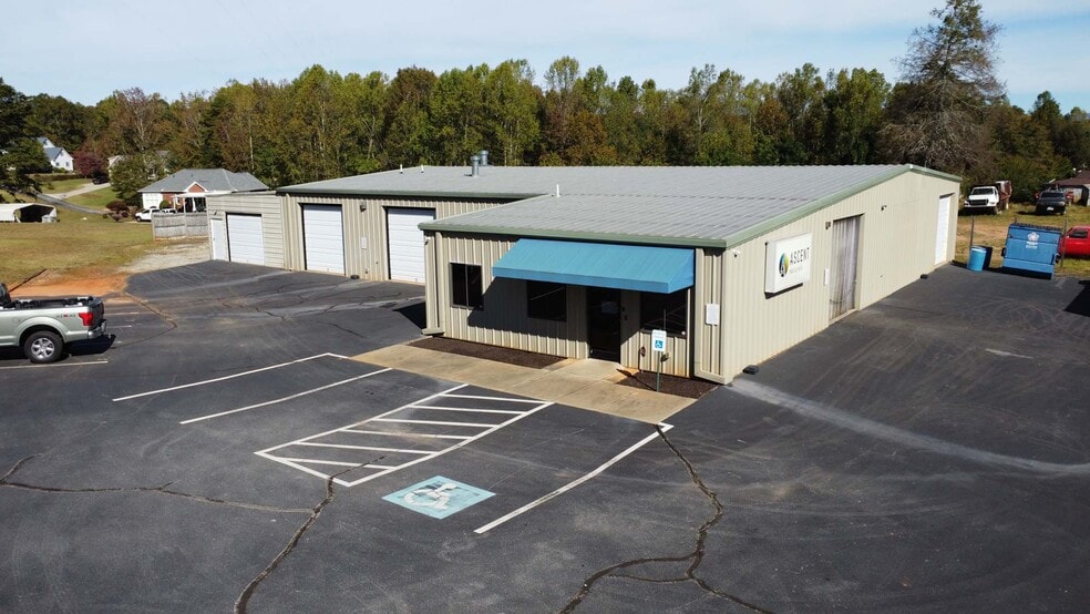 1171 Us-25 Hwy, Travelers Rest, SC for sale - Building Photo - Image 1 of 18
