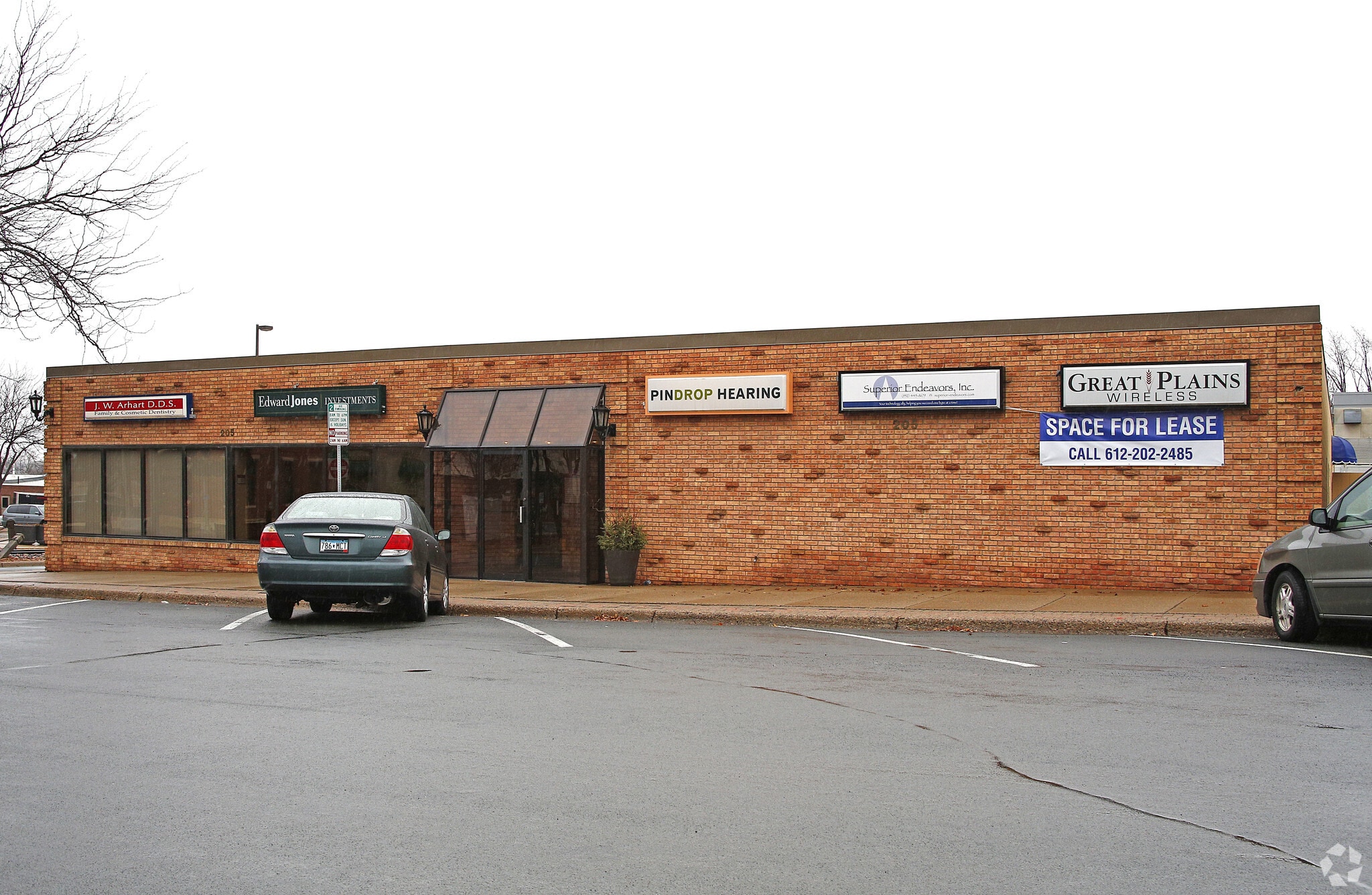 205 S Lewis St S, Shakopee, MN for lease Building Photo- Image 1 of 6
