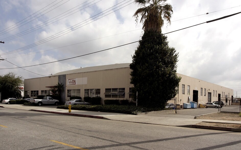 777 Stanford, Los Angeles, CA à louer - Photo du bâtiment - Image 3 de 22