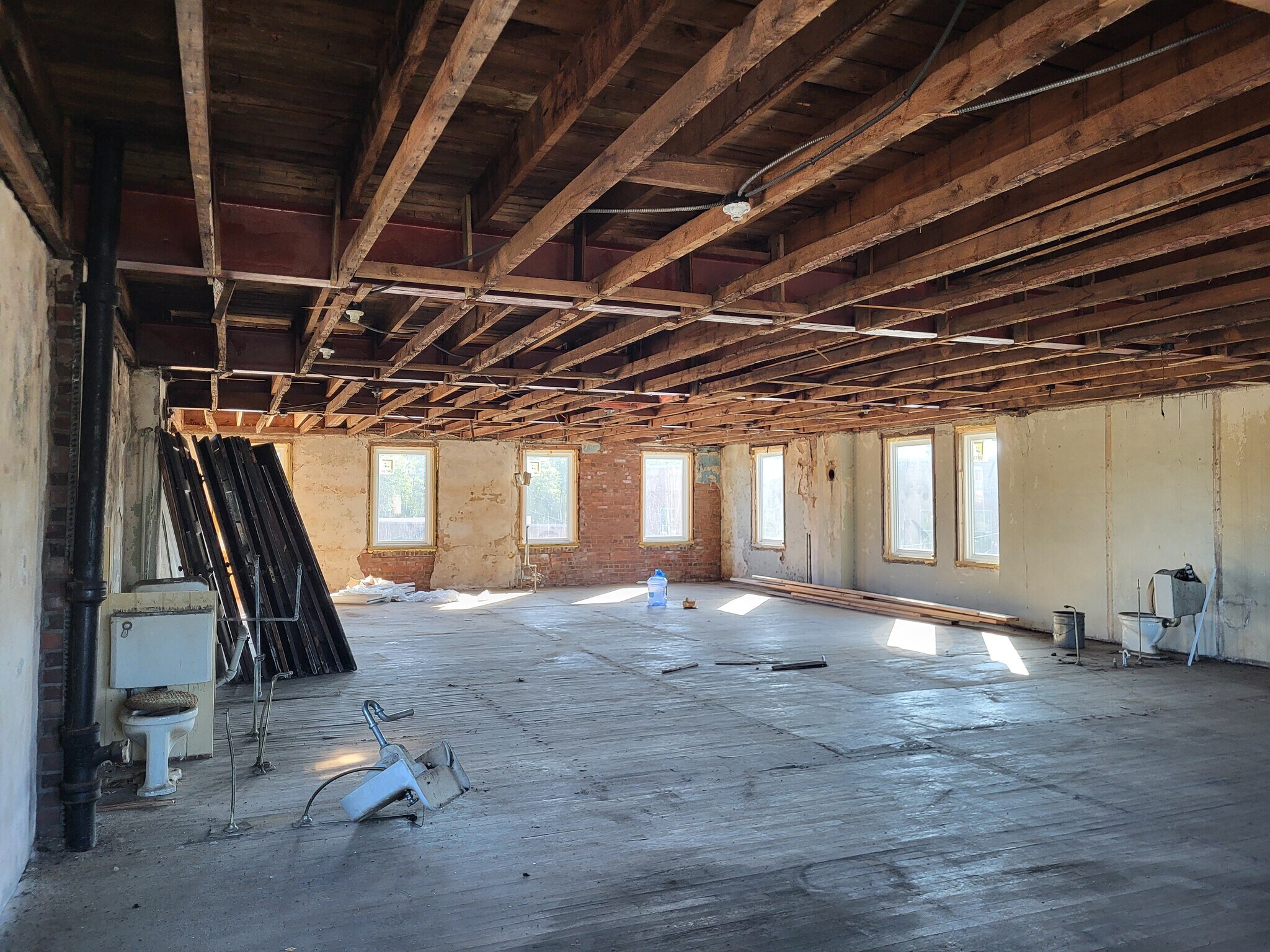 131 Conover Sta SE, Conover, NC à louer Photo du bâtiment- Image 1 de 3