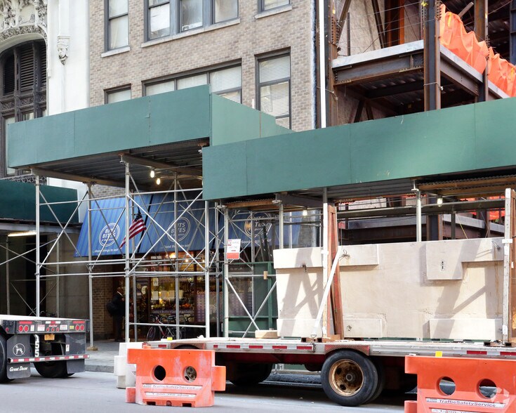 22 Park Pl, New York, NY à louer - Photo du bâtiment - Image 3 de 5