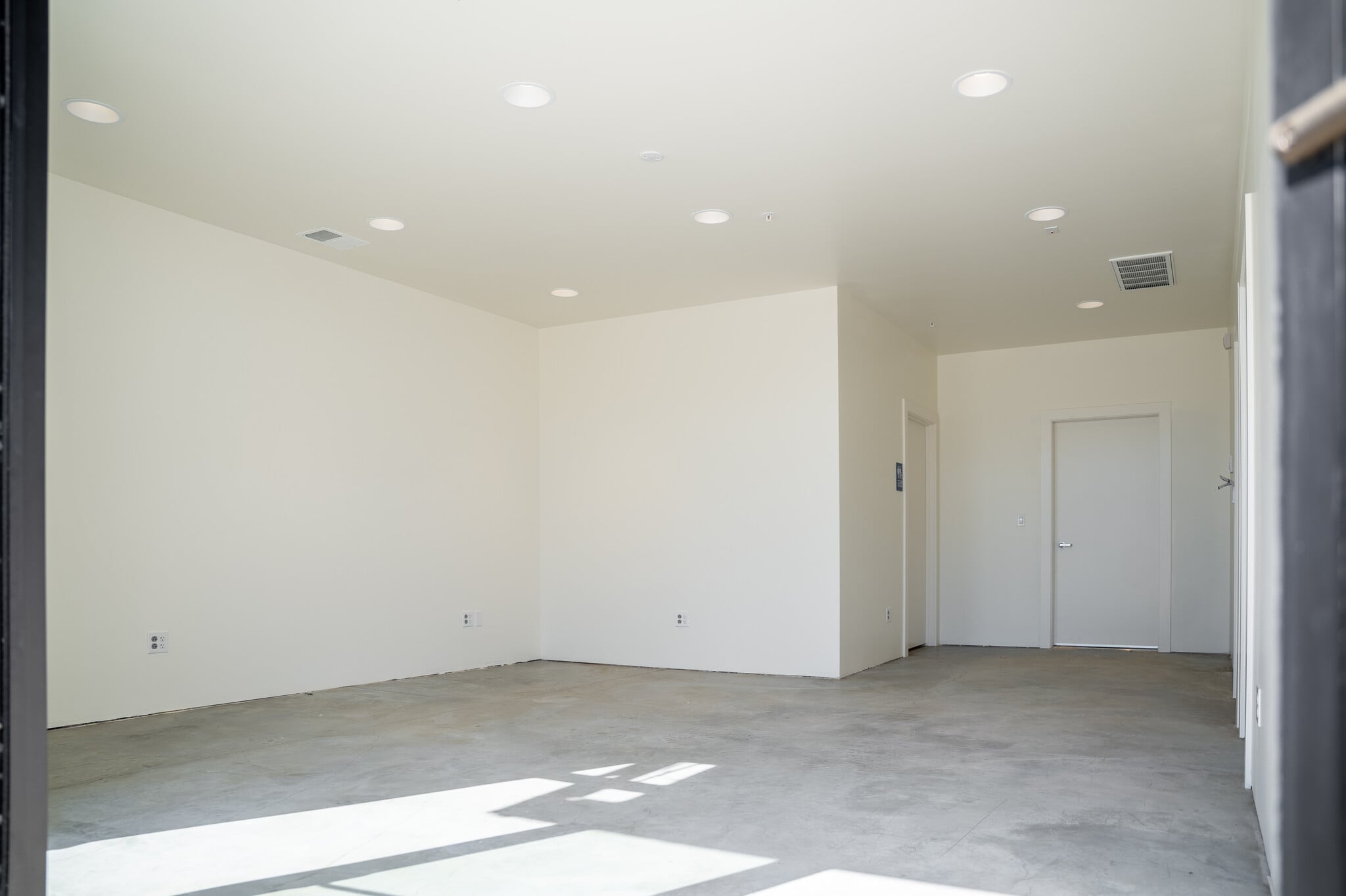 285 Nagareda Dr, Gilroy, CA for lease Interior Photo- Image 1 of 23