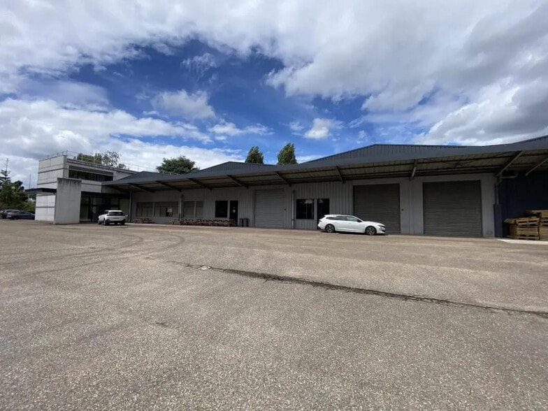 Industrial in Sotteville-lès-Rouen for lease - Building Photo - Image 3 of 7