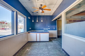 1920 W Bell Rd, Phoenix, AZ à vendre Photo intérieure- Image 1 de 11