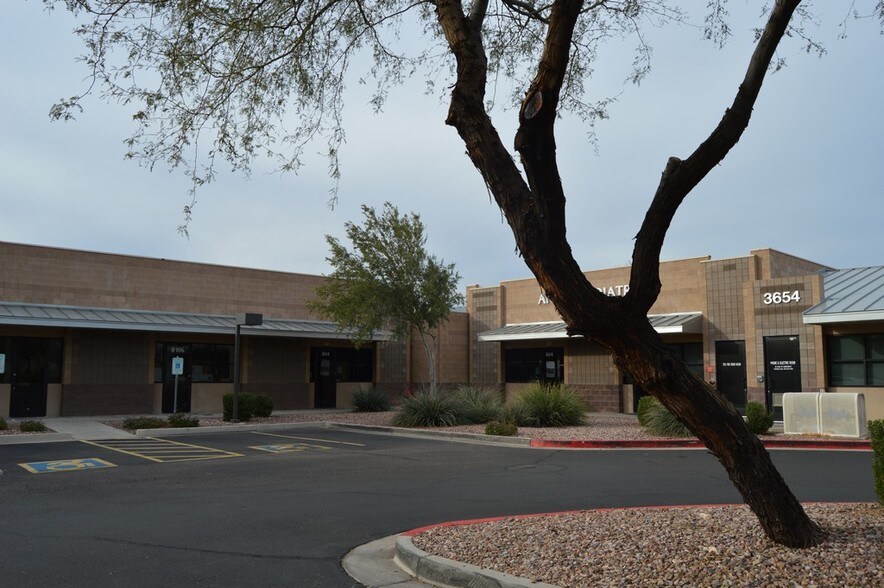 3654 W Anthem Way, Anthem, AZ à louer - Photo du bâtiment - Image 3 de 16
