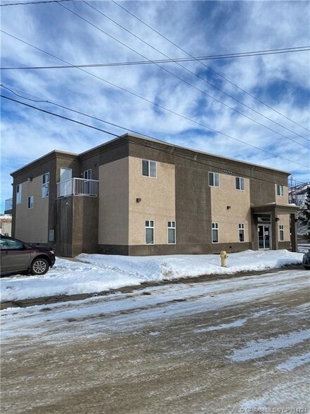 10036 99 St, Peace River, AB à vendre - Photo du bâtiment - Image 3 de 3