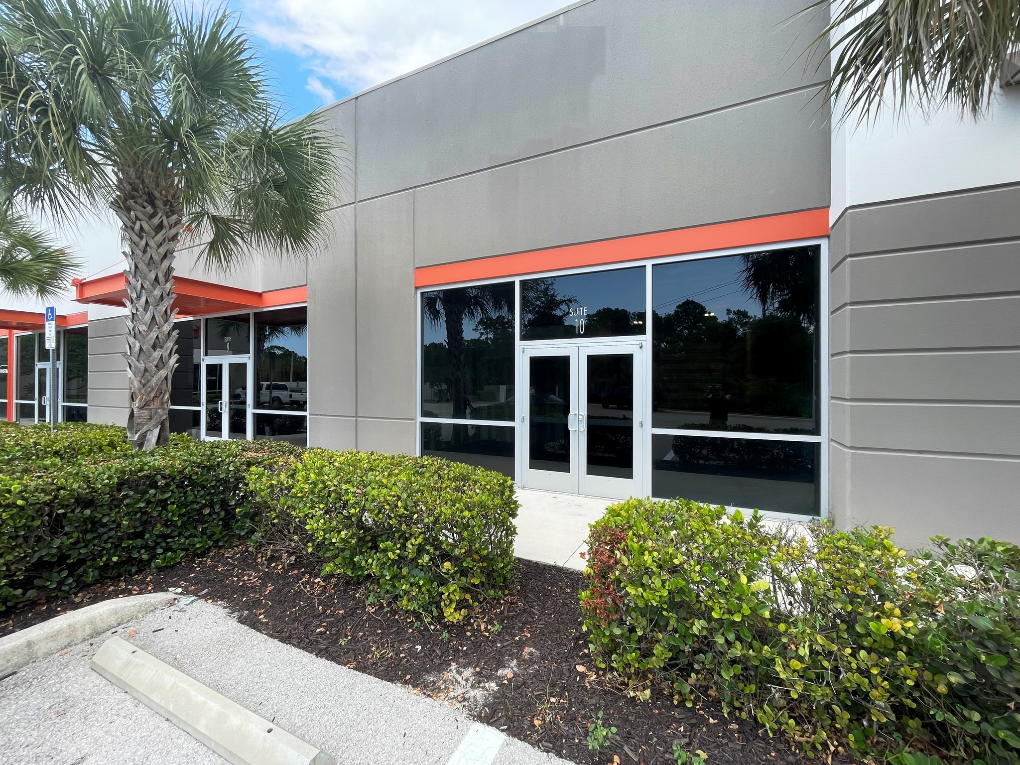 9211 Cockleshell Ct, Bonita Springs, FL à louer Photo du bâtiment- Image 1 de 7