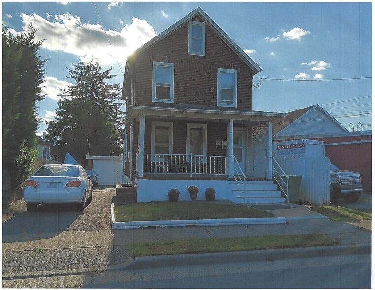 105 Taft Ave, Edison, NJ à vendre - Photo principale - Image 1 de 1