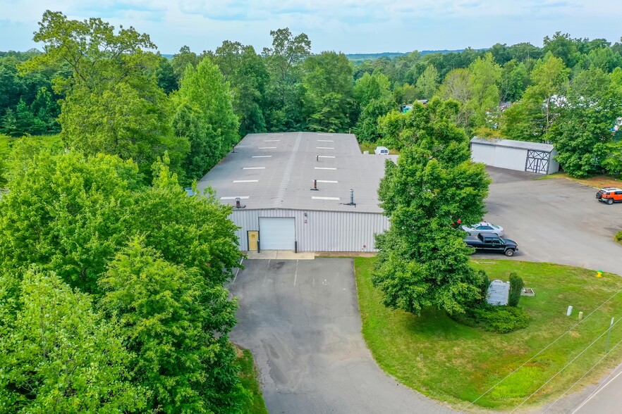 8198 Euclid Ct, Manassas Park, VA for lease - Building Photo - Image 2 of 7