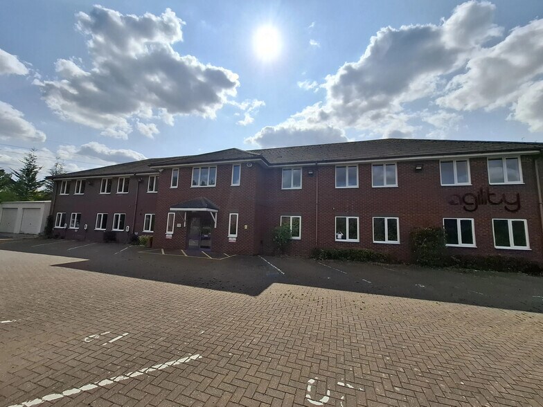 Hanbury Rd, Stoke Prior à louer - Photo du bâtiment - Image 2 de 10
