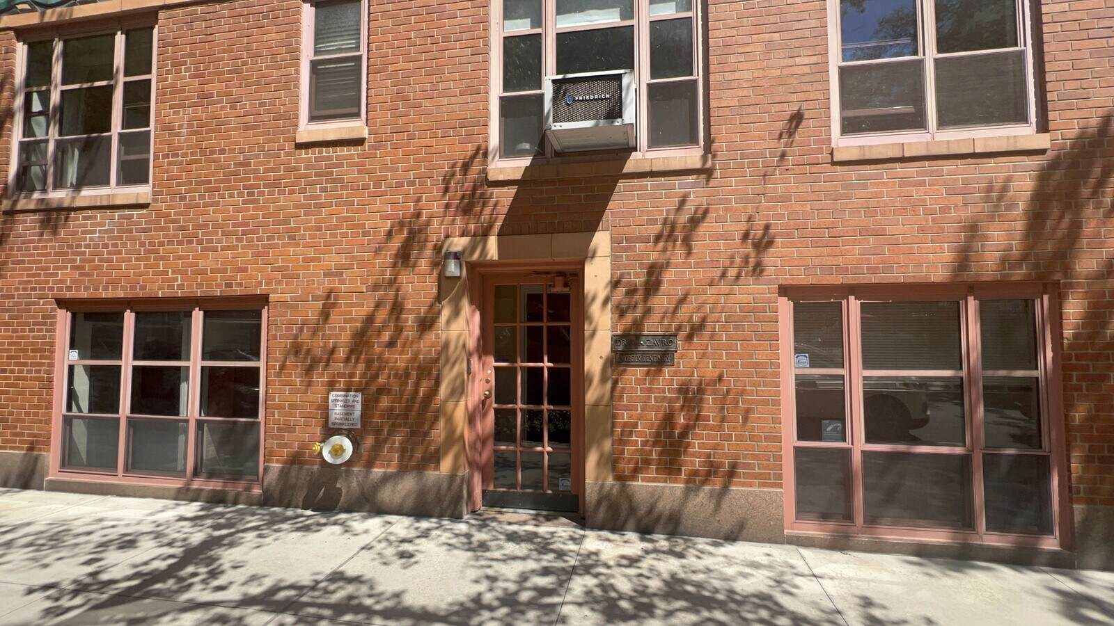 235 E 22nd St, New York, NY 10010 - Unit Dental -  - Interior Photo - Image 1 of 3