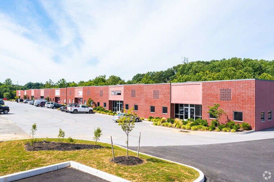 19 Hagerty Blvd, West Chester, PA à louer - Photo du bâtiment - Image 2 de 11