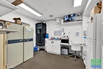261-263 Bay St, Port Melbourne for lease Interior Photo- Image 2 of 5