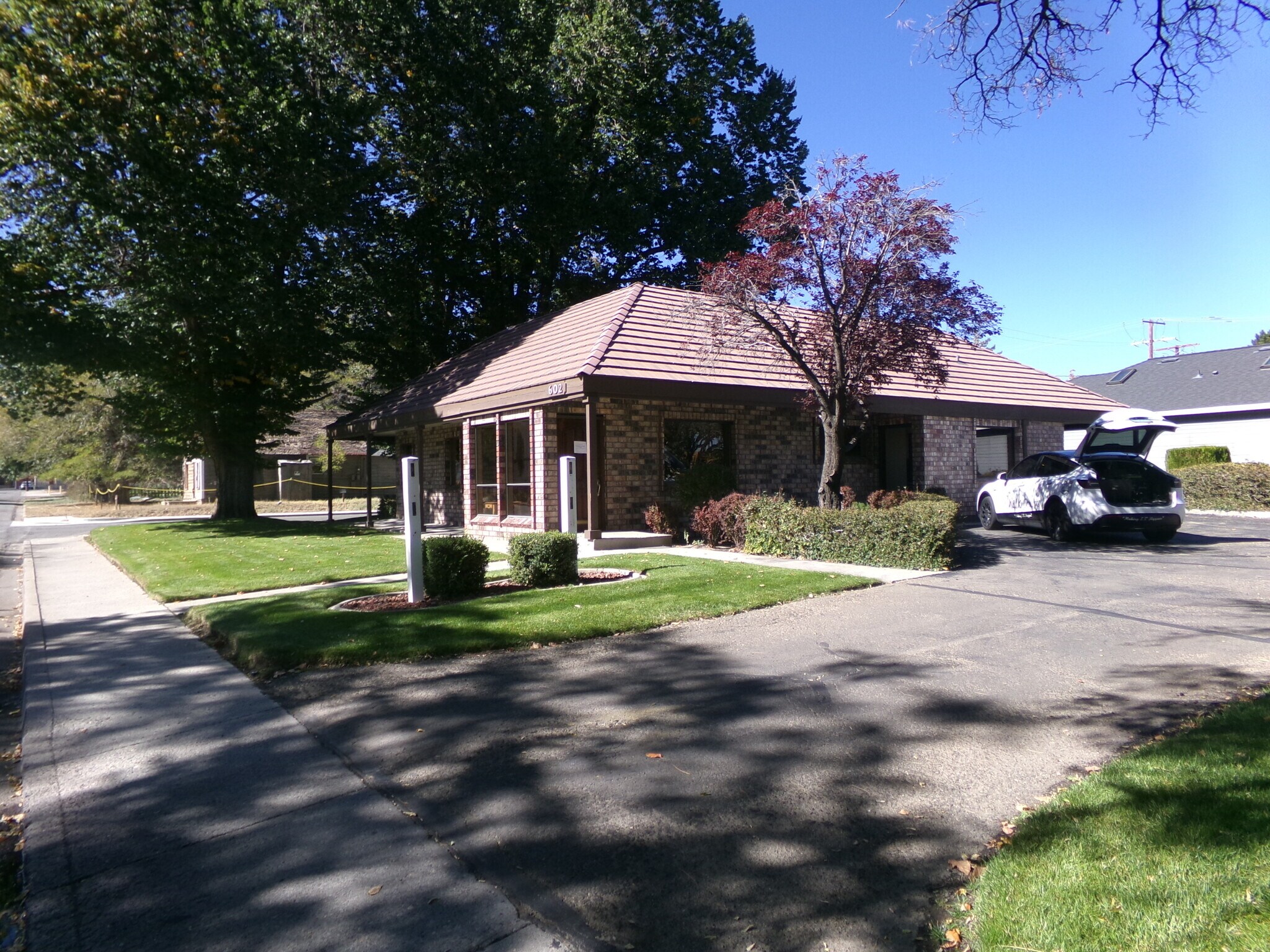 602 E Caroline St, Carson City, NV for sale Primary Photo- Image 1 of 14