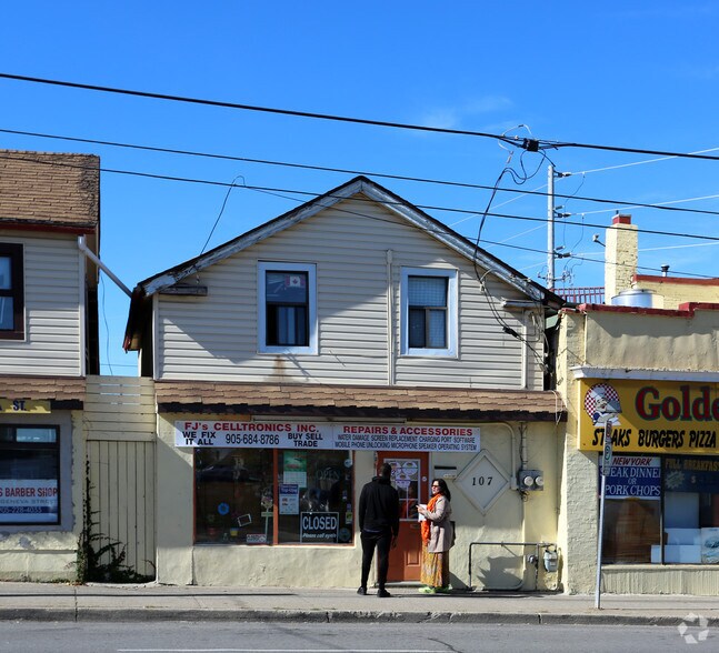107 Geneva St, St Catharines, ON à vendre - Photo du bâtiment - Image 2 de 2