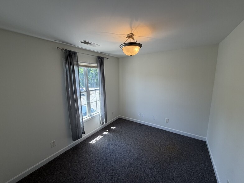 2318 Katie Leigh Ln, Monroe, NC for lease - Building Photo - Image 2 of 6