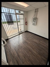 10055 Belknap Rd, Sugar Land, TX à louer Photo intérieure- Image 2 de 3