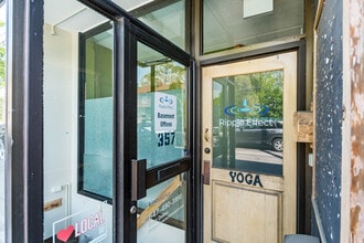 357-359 Jane St, Toronto, ON for lease Building Photo- Image 2 of 19