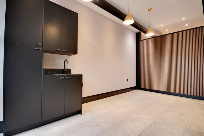 Plus de détails pour 31-43 Main St S, Georgetown, ON - Bureau/Médical à louer