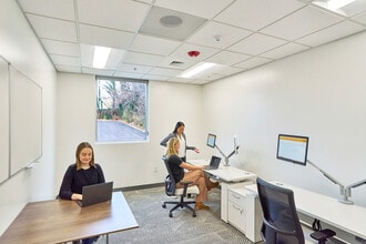 1030 S Jefferson St, Roanoke, VA for lease Interior Photo- Image 2 of 9