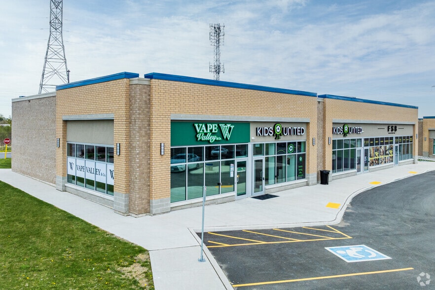 3221-3227 Appleby Line, Burlington, ON for lease - Building Photo - Image 2 of 3