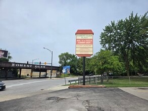 5277 N Elston Ave, Chicago, IL for lease Interior Photo- Image 2 of 2