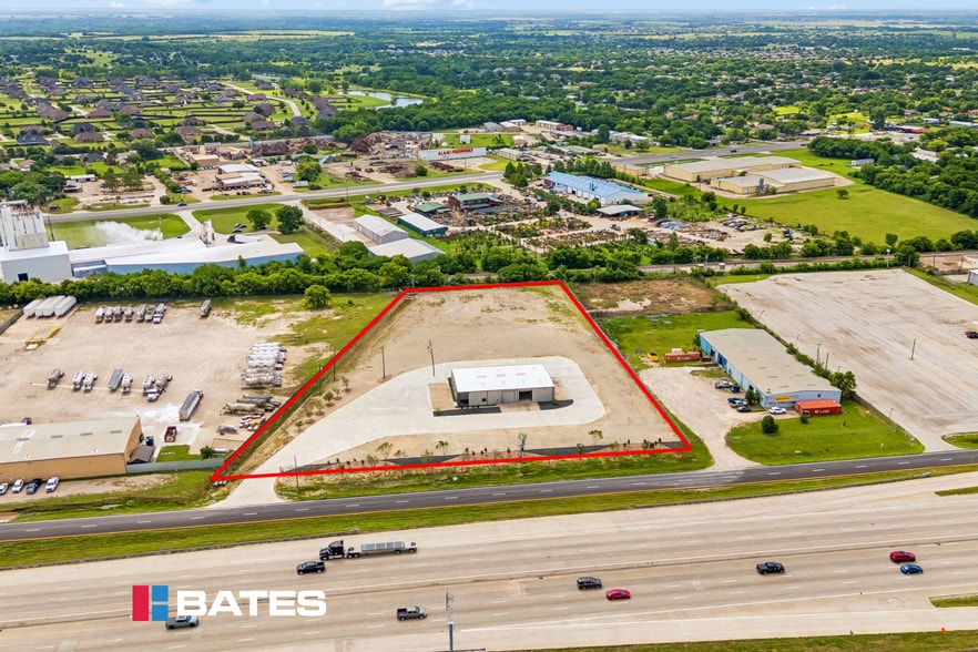7020 N Interstate 35 E, Waxahachie, TX for lease - Aerial - Image 2 of 23