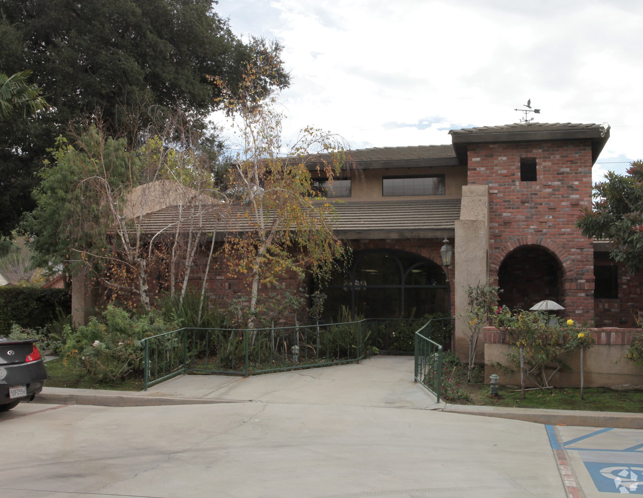 7154 Magnolia Ave, Riverside, CA for lease Primary Photo- Image 1 of 4