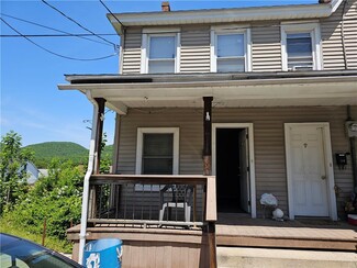 Plus de détails pour 208 W High St, Nesquehoning, PA - Multi-résidentiel à vendre