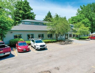 More details for 15 Pinecrest Dr, Essex Junction, VT - Retail for Sale