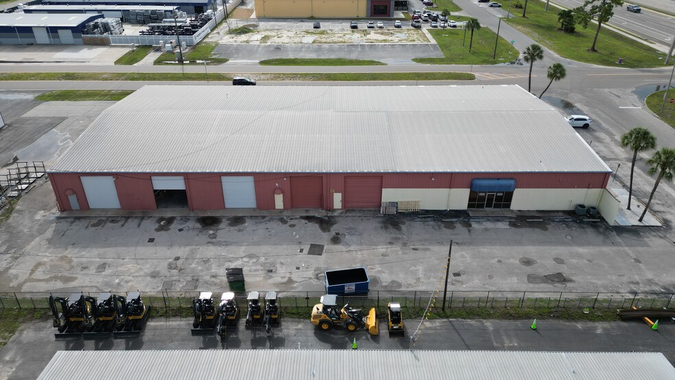 1109 Tamiami Trl, Port Charlotte, FL for lease - Building Photo - Image 2 of 8