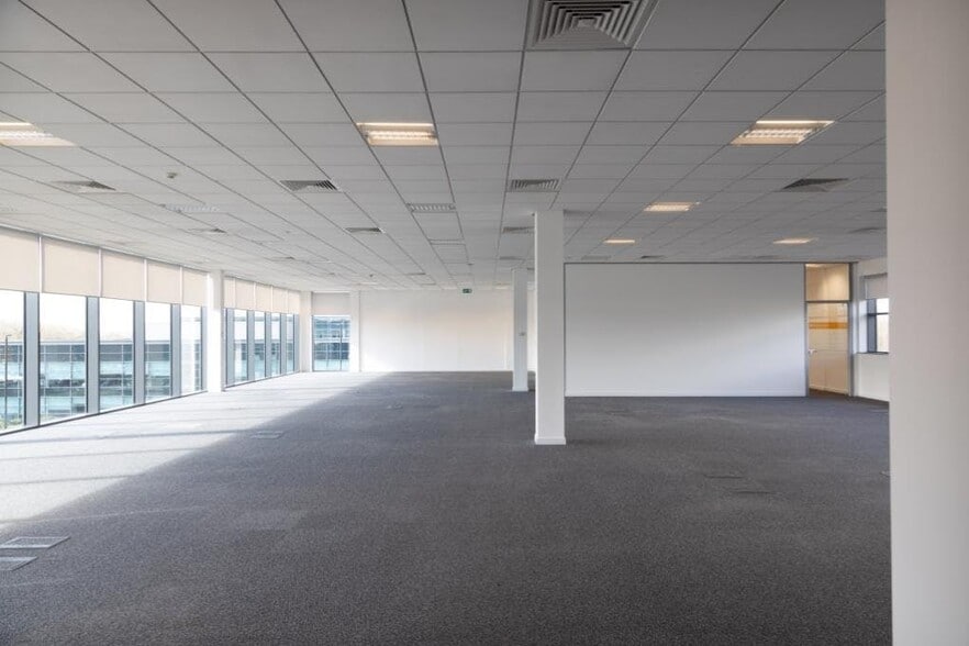 The Silverlink N, Newcastle Upon Tyne for sale - Interior Photo - Image 3 of 13