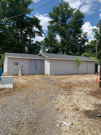 Plus de détails pour 711 Old Ritchie Rd, Capitol Heights, MD - Industriel à louer