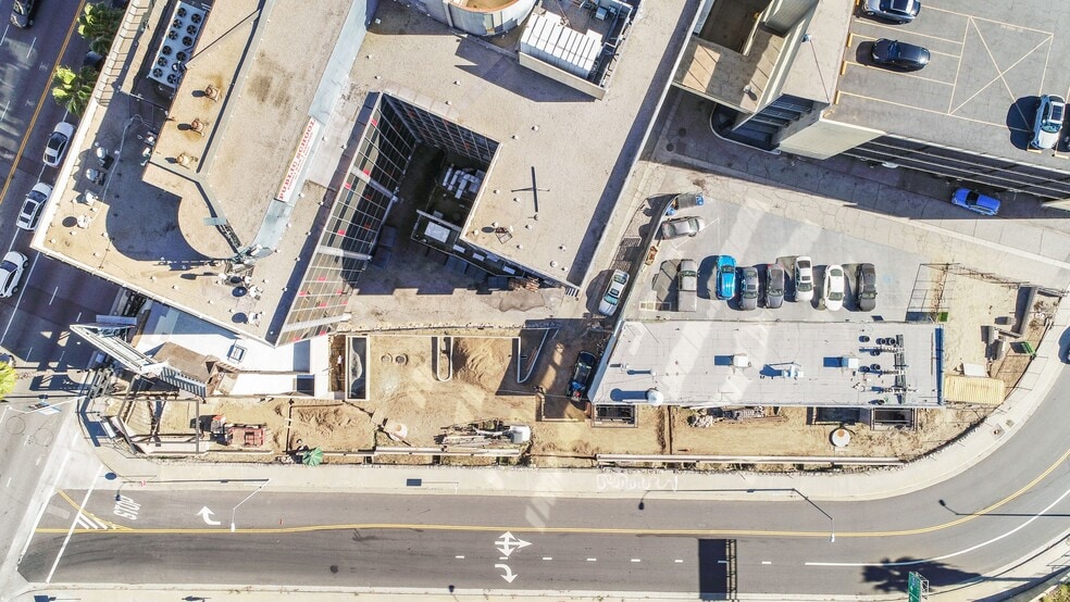 Value Add Properties Adjacent to 405 Fwy portefeuille de 2 propriétés à vendre sur LoopNet.ca - Photo du bâtiment - Image 3 de 27