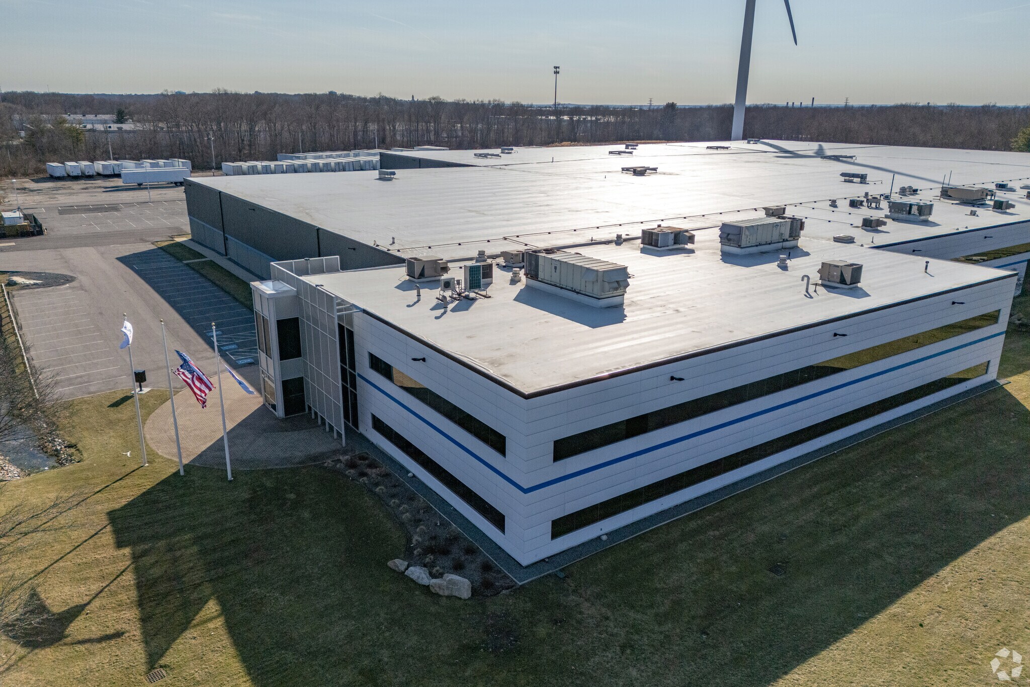 631 Airport Rd, Fall River, MA à louer Photo du bâtiment- Image 1 de 7