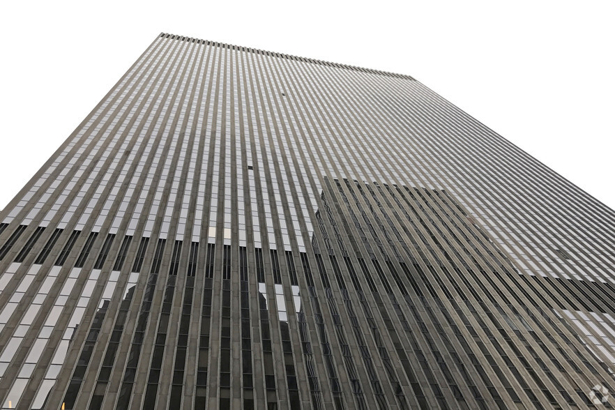 1211 Avenue of the Americas, New York, NY à vendre - Photo du bâtiment - Image 1 de 1