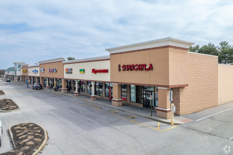 2130-2160 White St, York, PA à louer - Photo du bâtiment - Image 3 de 6