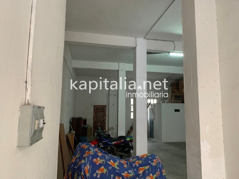 Commerce de détail dans Ontinyent, Valencia à vendre - Photo du bâtiment - Image 3 de 5