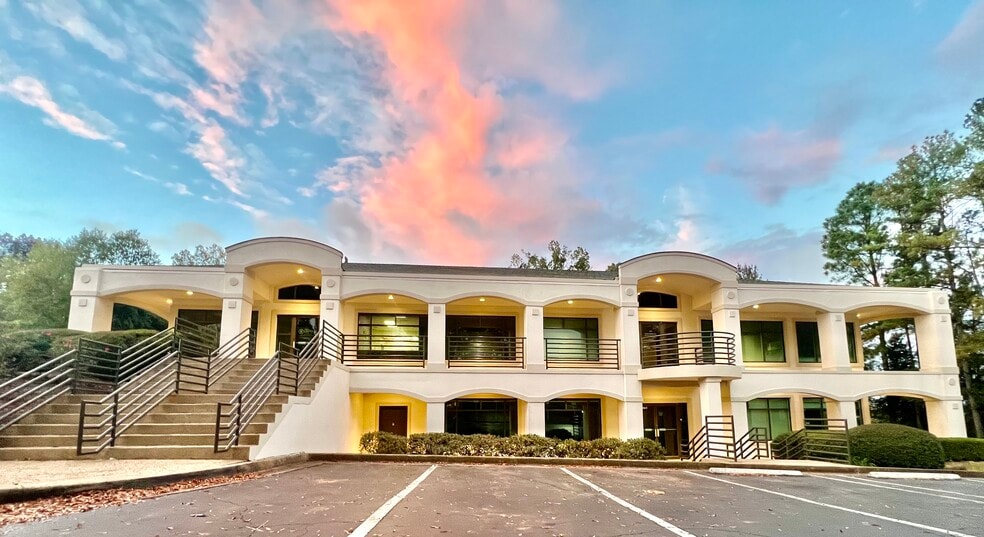 810 Canton Rd, Marietta, GA for lease - Primary Photo - Image 1 of 18