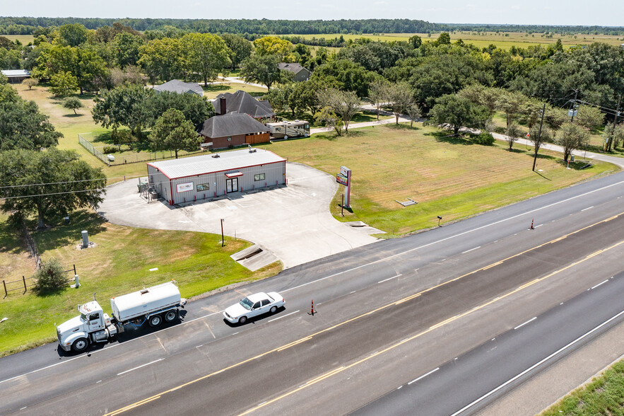 1947 Highway 146, Dayton, TX for sale - Building Photo - Image 2 of 9