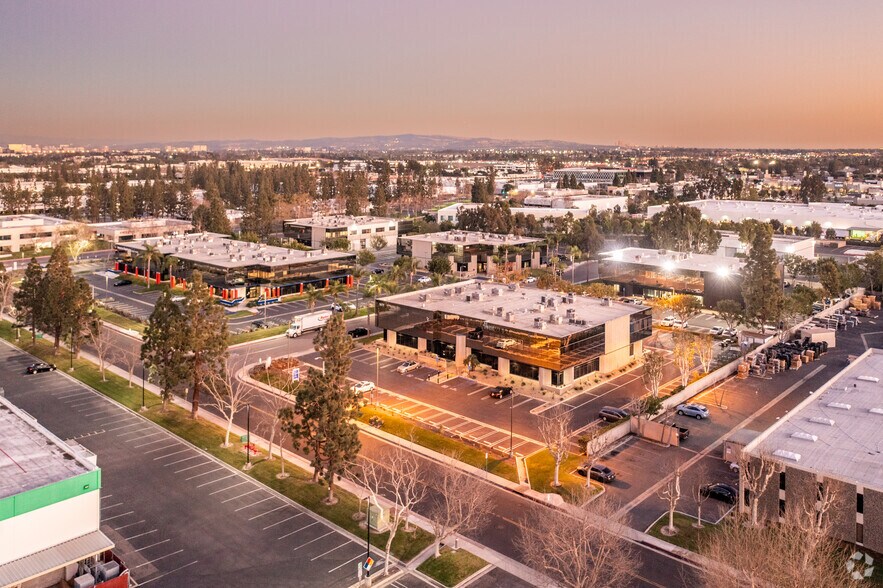3545 Howard Way, Costa Mesa, CA à louer - Aérien - Image 2 de 5