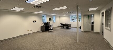 118 Portsmouth Ave, Stratham, NH for lease Interior Photo- Image 1 of 2