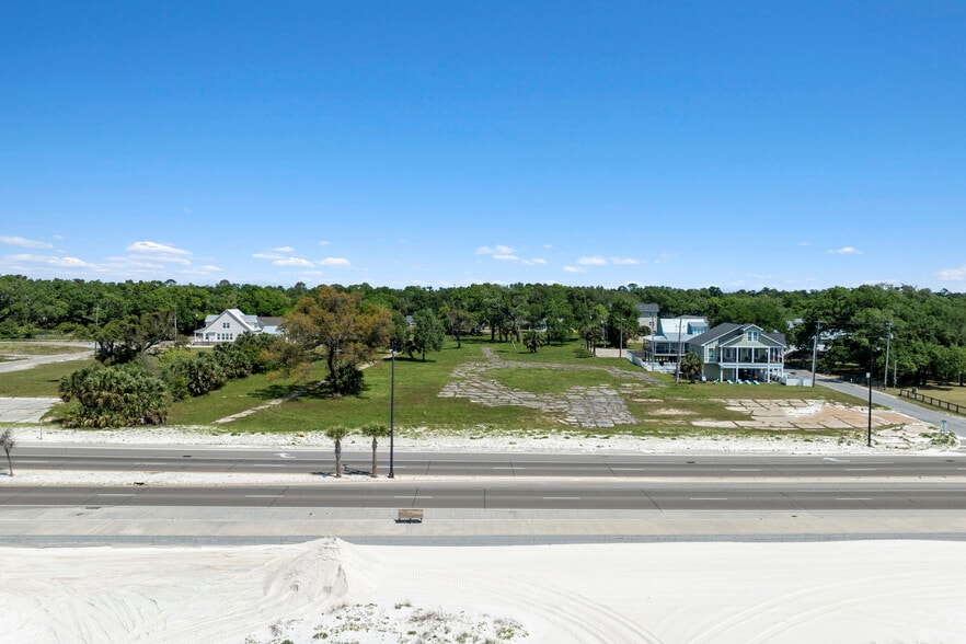 830 E Beach Blvd, Gulfport, MS à vendre - Photo du bâtiment - Image 3 de 25