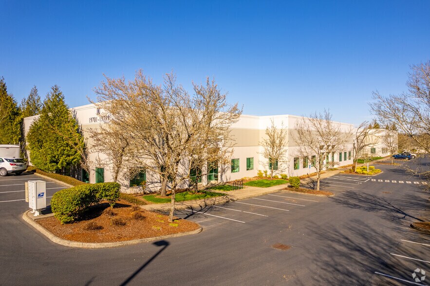 19701-19799 SW 95th Ave, Tualatin, OR à louer - Photo du bâtiment - Image 2 de 6