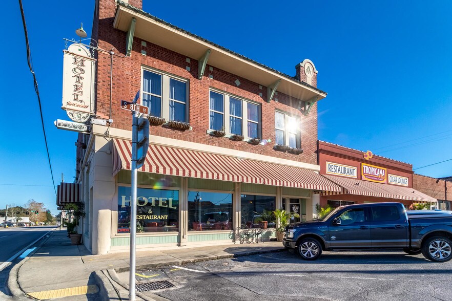 400 E Nelson Ave, Defuniak Springs, FL à vendre - Photo du bâtiment - Image 2 de 33