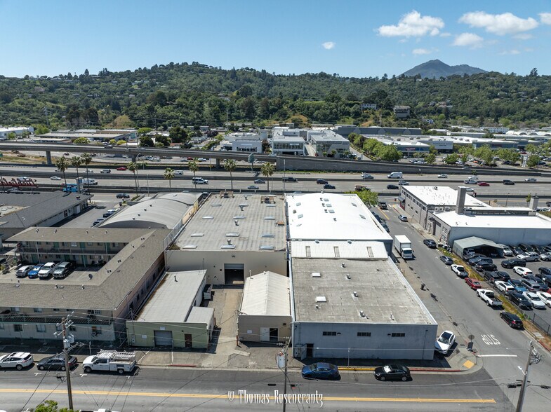717 Francisco Blvd E, San Rafael, CA à vendre - Photo du bâtiment - Image 3 de 7
